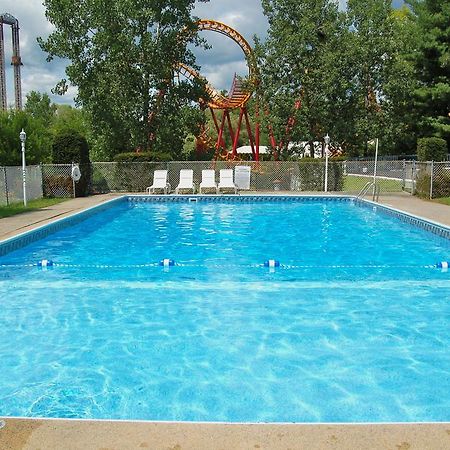 Wakita Court Motel Куінсбері Екстер'єр фото