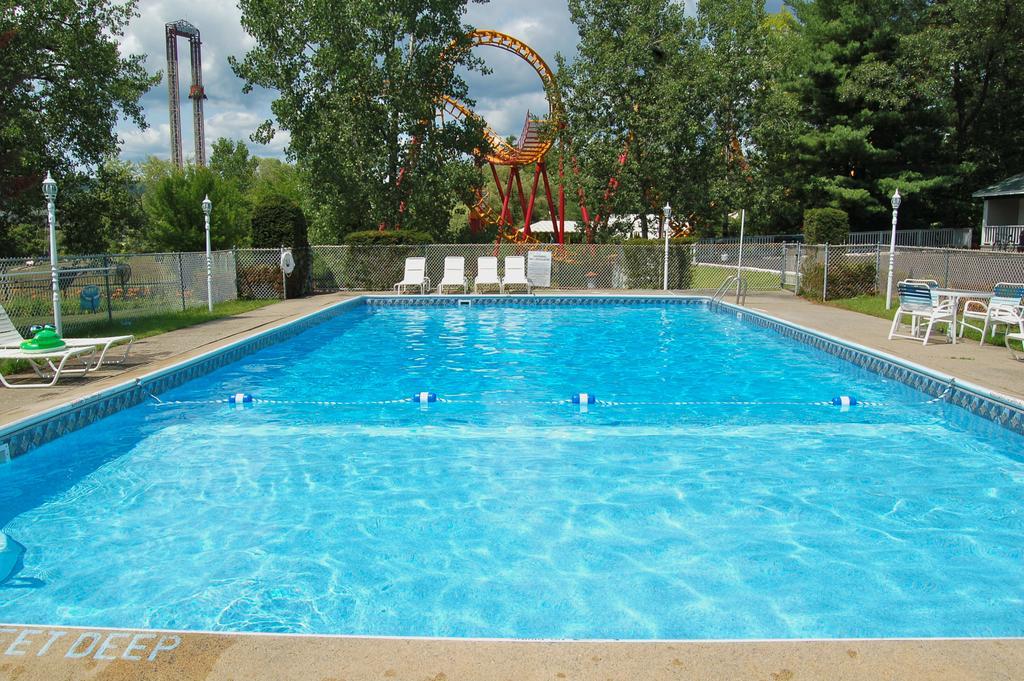 Wakita Court Motel Куінсбері Екстер'єр фото