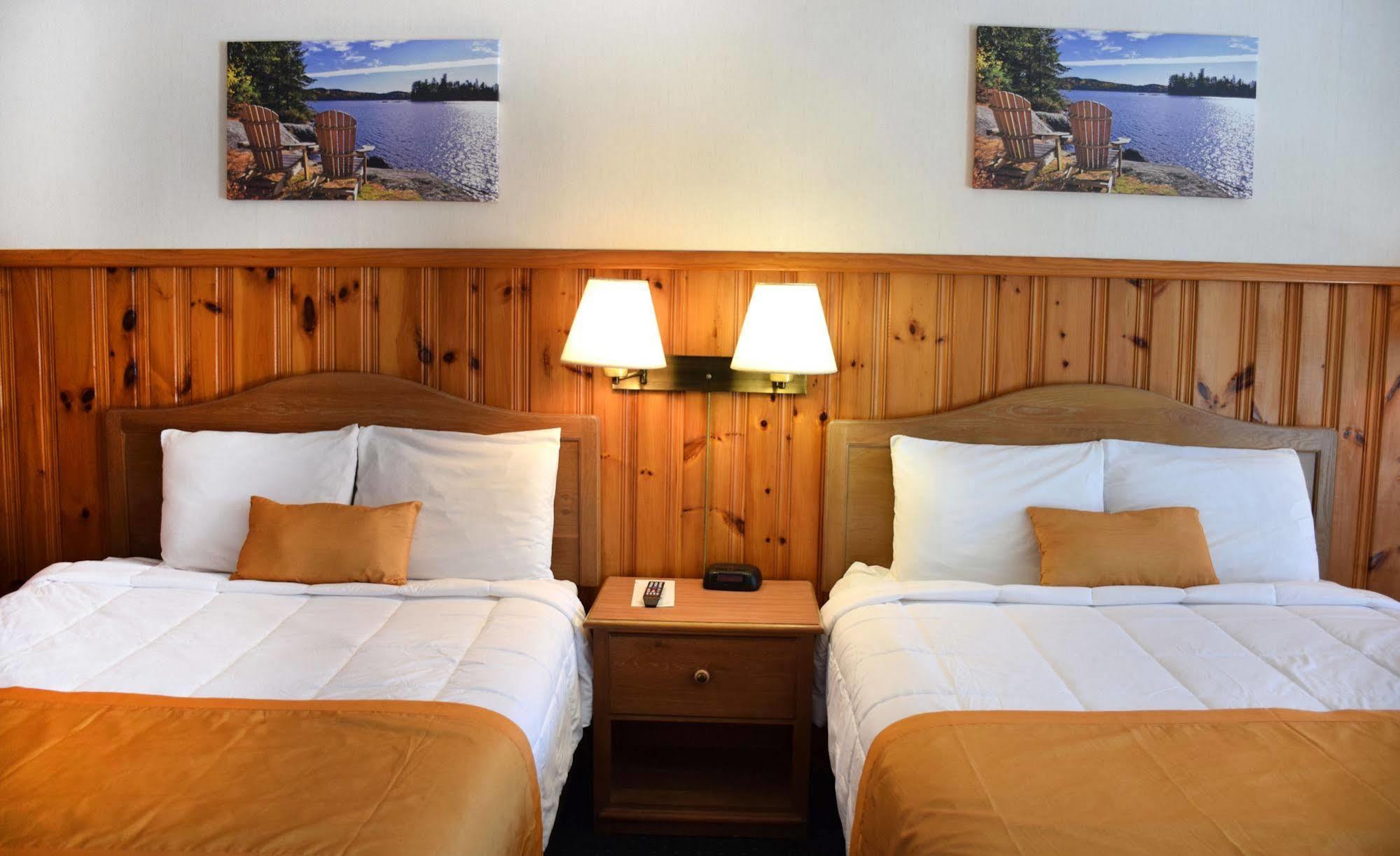 Wakita Court Motel Куінсбері Екстер'єр фото